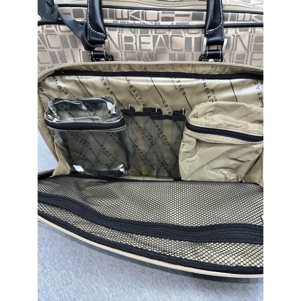 Kenneth Cole Reaction Beige 17" Under seat Rolling Carry On Laptop Bag Wheels - Picture 8 of 16
